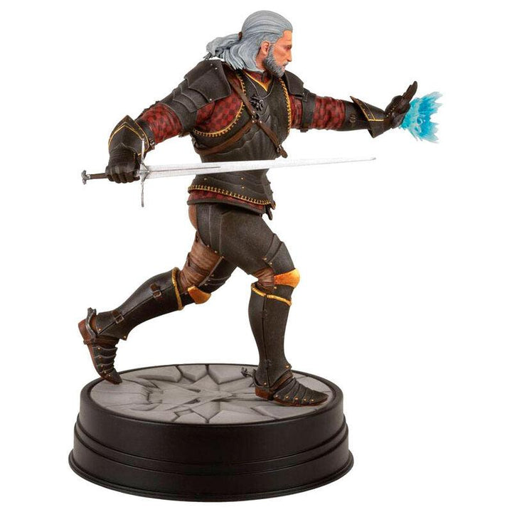 The Witcher 3: Wild Hunt Geralt (Toussaint Tourney Armor) Figure - Dark Horse Comics - Ginga Toys